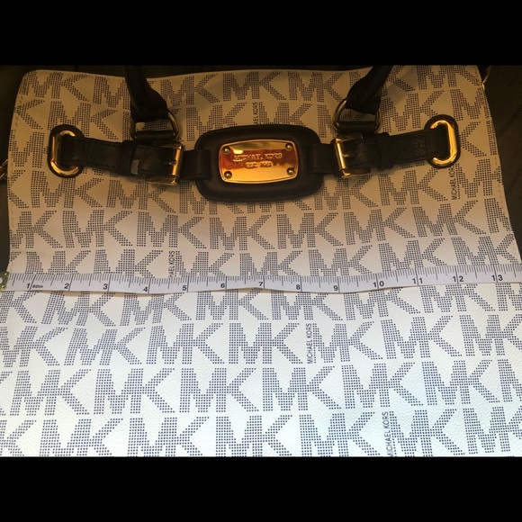 Michael Kors Hamilton - Picture 5 of 6